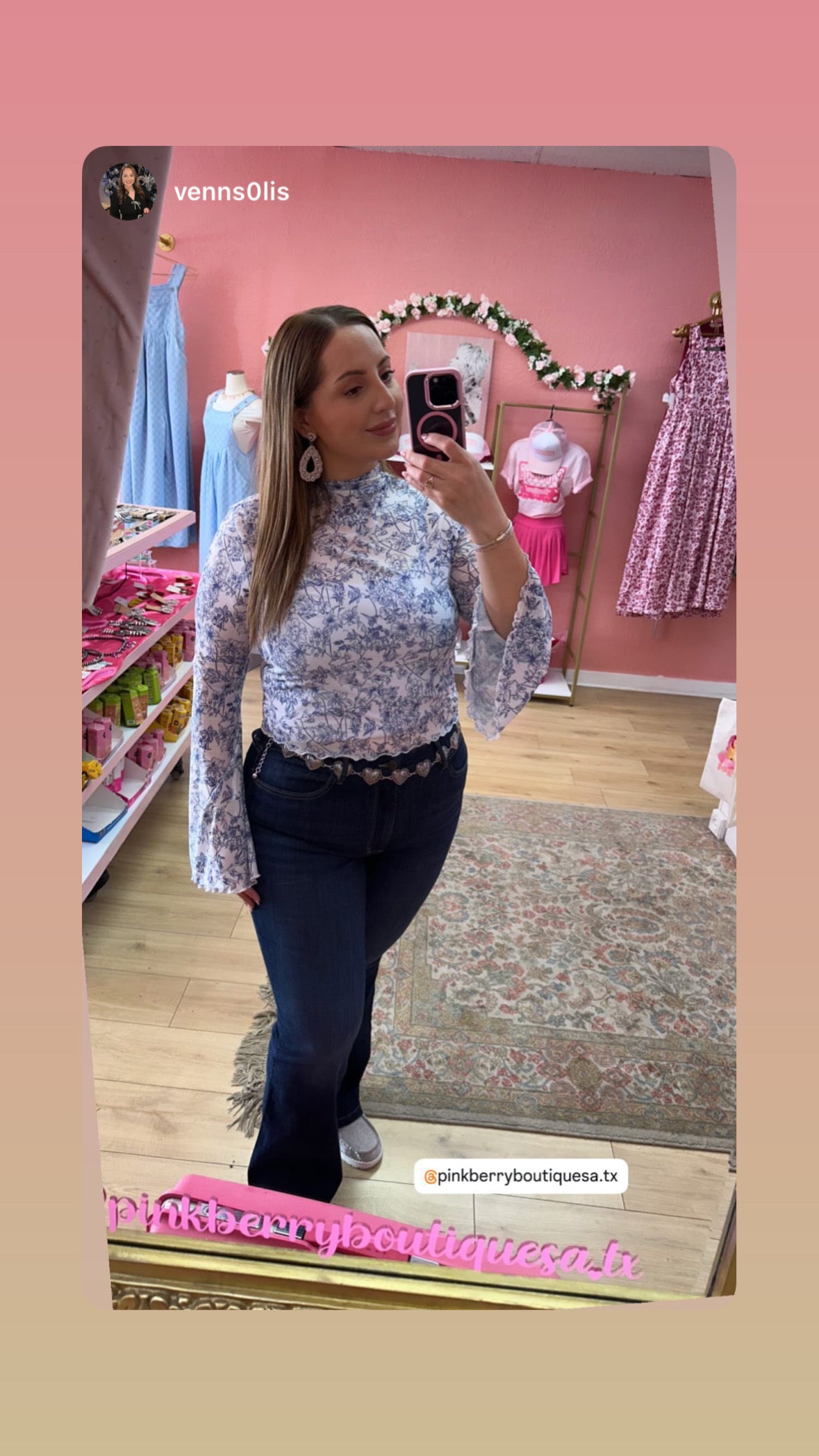Blue bell sleeve