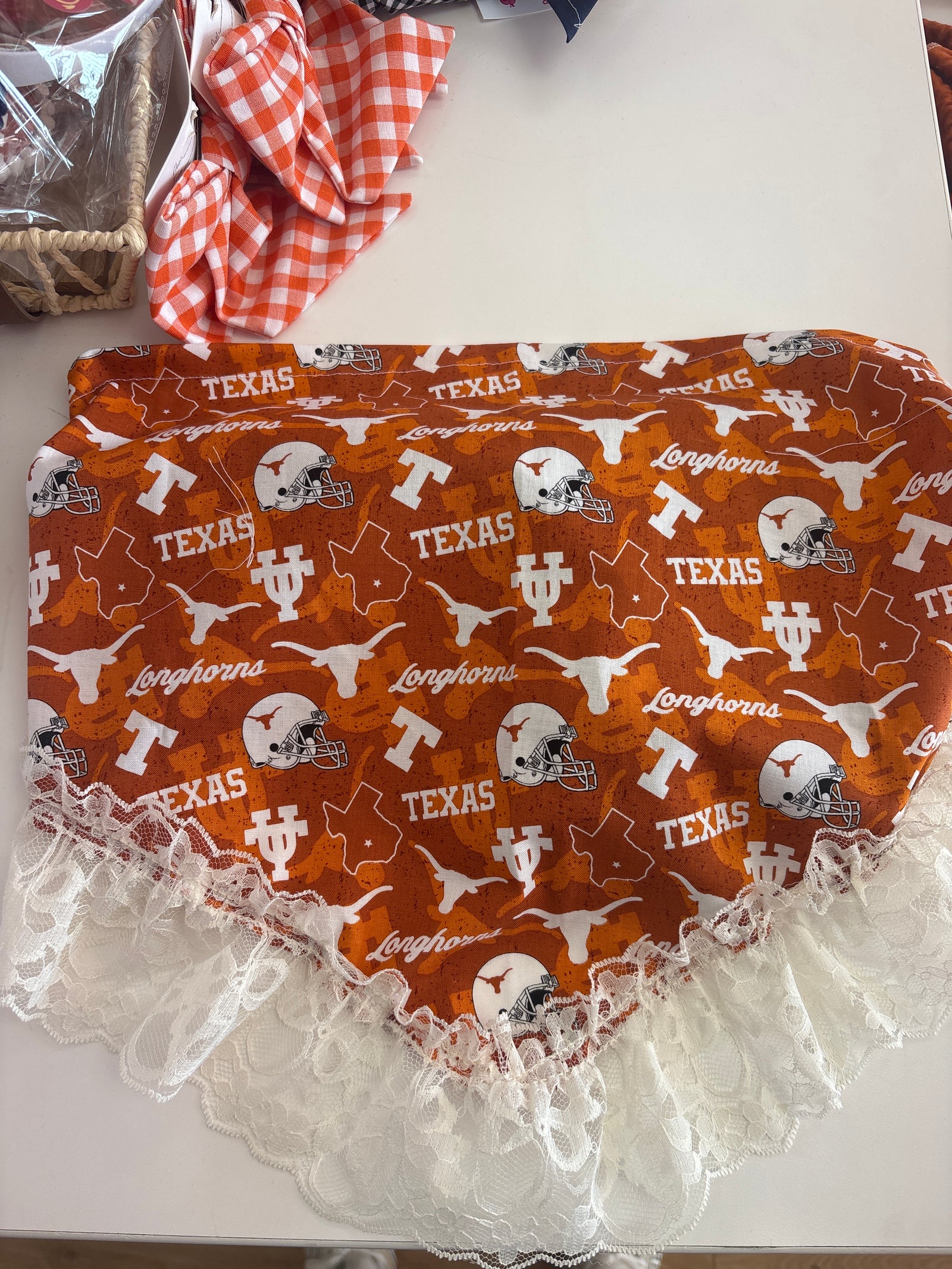 Ut top with lace