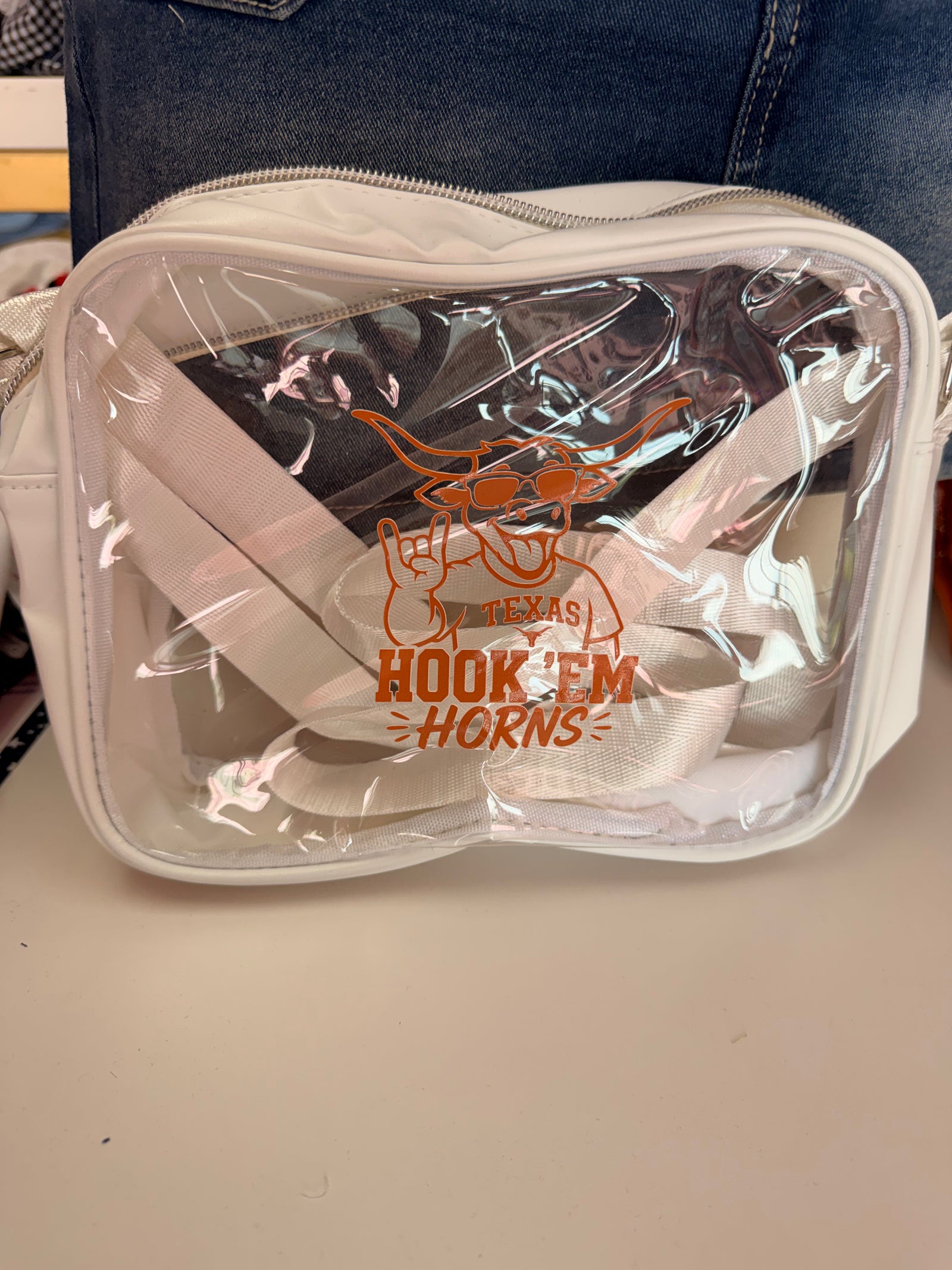 Hook em